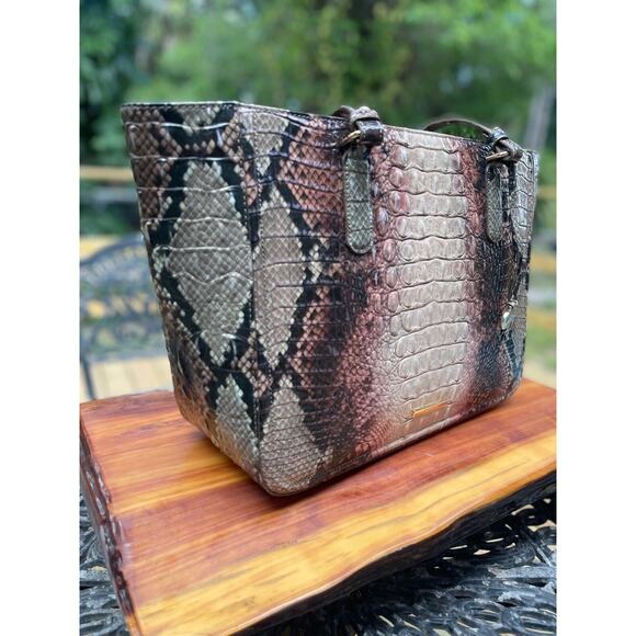 Brahmin NWT Ashlee Diamondback Ombre Malborne Purse RV $365 - Picture 6 of 13